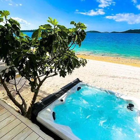 Buqez Eco - 81 - 1st Sea Line By 别墅 *