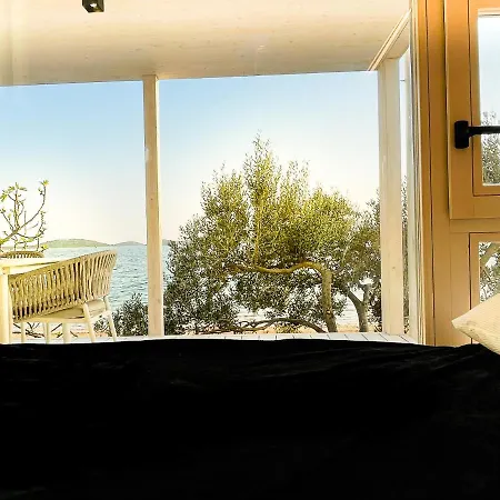 别墅 Buqez Eco - 81 - 1st Sea Line By *