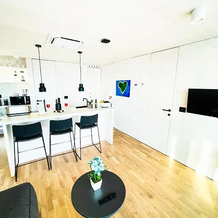 Buqez Eco - 81 - 1st Sea Line By וילה *