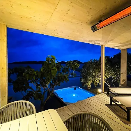 Buqez Eco - 81 - 1st Sea Line By *