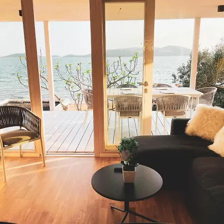 Buqez Eco - 81 - 1st Sea Line By